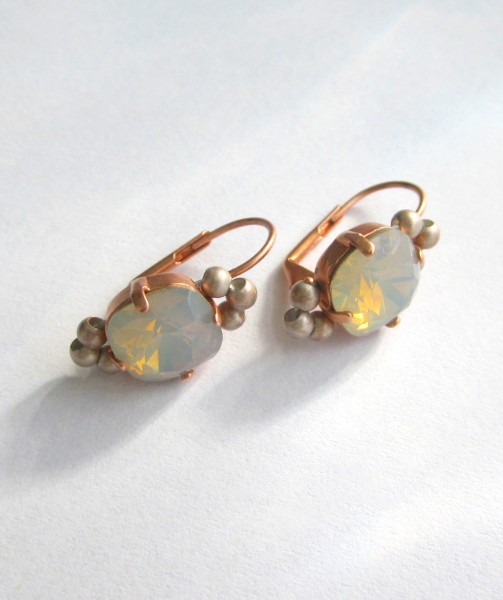 Fiva basic earrings copper- swarovski lightgreyopal