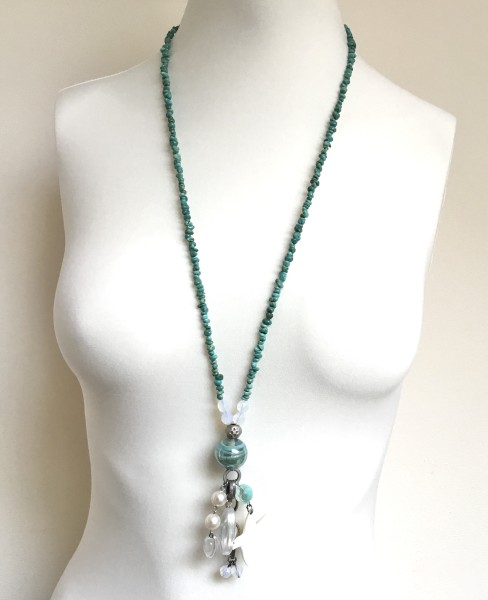 Fiva necklace of turquoise and carved bone pendant