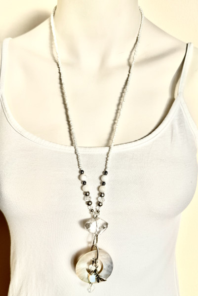 Fiva Halskette lang Weiss Perlmuttring Libelle